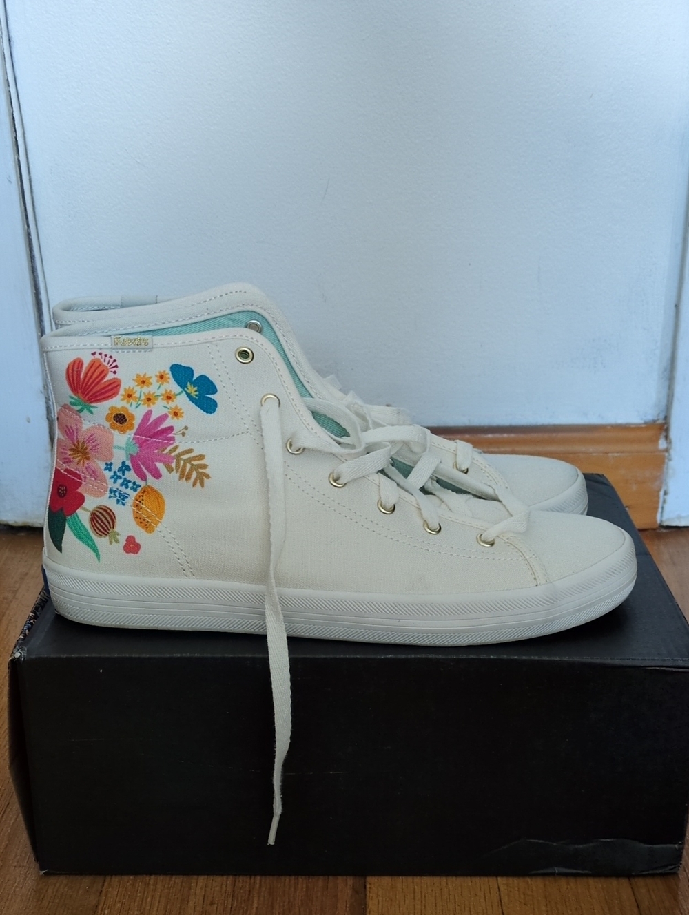 Keds Cream High-Top Sneakers with Multicolor Floral Embroidery